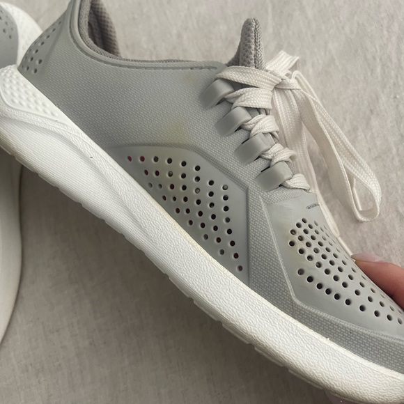 Crocs women’s LiteRide Pacer 6 - Picture 3 of 6